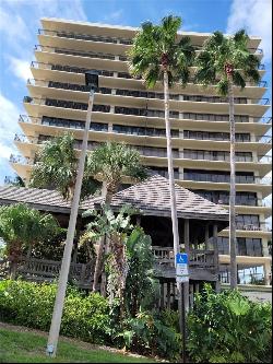 7650 Bayshore Drive #302, Treasure Island FL 33706