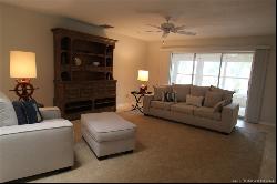 2898 SE Fairway W Unit 8, Stuart FL 34997