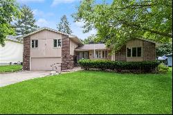 4504 Aspen Drive, West Des Moines IA 50265