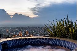 Casa Escalera al Cielo