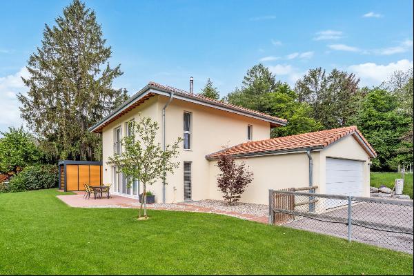 Detached villa in Le Vaud with lake view