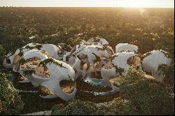 HABITABLE SCULPTURES CONVERTED INTO AMAZING AND UNIQUE LUXURY VILLAS