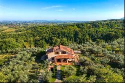 Renovated villa a walking distance from Montepulciano