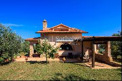 Renovated villa a walking distance from Montepulciano