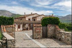 Unique opportunity in the heart of the Gredos region, in Ávila, Spain.