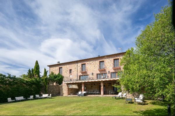 Unique opportunity in the heart of the Gredos region, in Ávila, Spain.