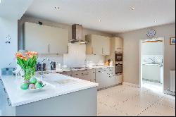 Cox Lane, Stoke Row, Henley-on-Thames, Oxfordshire, RG9 5QG