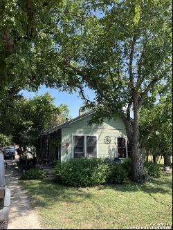 1977 Post, New Braunfels TX 78130