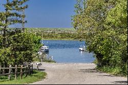 Steps to Bay, Boating & Restaurant