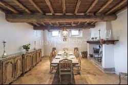 Elegant estate in the enchanting scenery of Tuscia