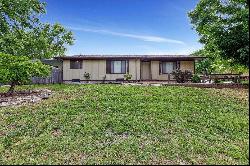 525 E Twisted Oak Rd, Derby KS 67037