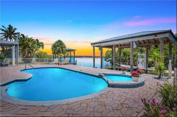 270 Tropical Shores Way, Fort Myers Beach, FL, 33931, USA