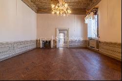 Turn-key apartment in noble palazzo