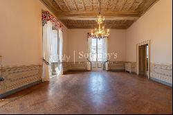 Turn-key apartment in noble palazzo