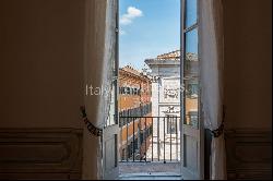 Turn-key apartment in noble palazzo