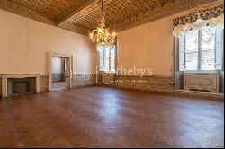 Turn-key apartment in noble palazzo