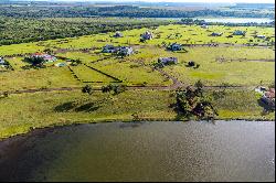 Exclusive lakefront lot in the Puerto Norte neighborhood, Costa del Lago.