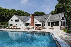 Beautiful Wainscott Contemporary situated on 5 Acres