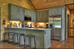 Foster Cove Lodge - Rustic Warmth and Contemporary Flair