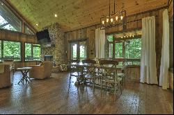 Foster Cove Lodge - Rustic Warmth and Contemporary Flair