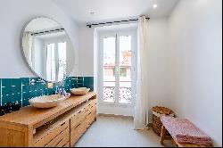 Marseille 7th - Renovated Duplex with 3 Bedrooms