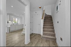 Carleton Avenue, East Molesey, Surrey, KT8 0AL