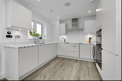 Carleton Avenue, East Molesey, Surrey, KT8 0AL