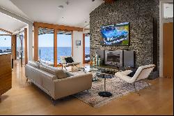 Oceanfront Architectural Masterpiece in Cape Neddick