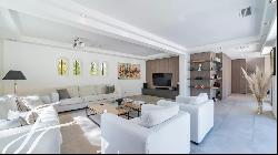 Very well located and quiet villa for rent in Mougins