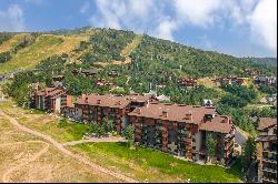 Stunning Slopeside Condo