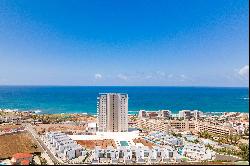 Three Bedroom Luxury Sea View Apartment in Pafos