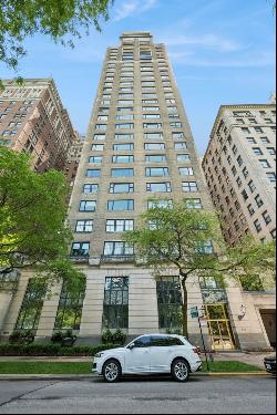 179 E Lake Shore Drive #15W, Chicago IL 60611