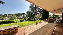 Private Villa for sale in Roma (Italy)