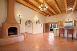 386 Los Cordovas Rd, Ranchos De Taos NM 87557