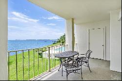 615 Bayshore Dr Unit 201, Pensacola FL 32507