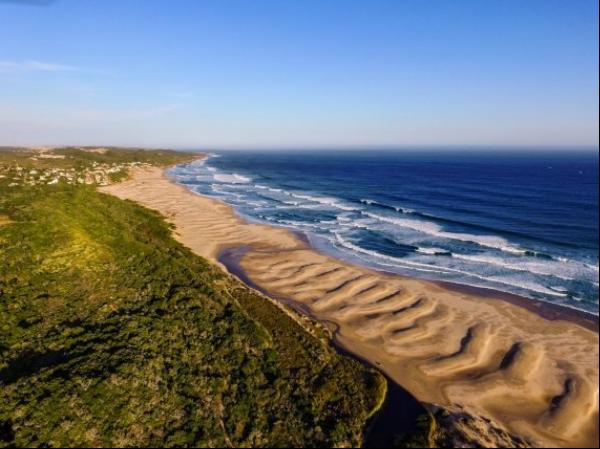 OWN YOUR OWN MAGNIFICENT PIECE OF SOUTH AFRICAN COASTLINE ON THE GARDEN ROUTE
