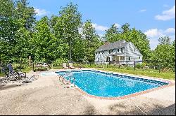 18 Crown Hill Road, Atkinson NH 03811