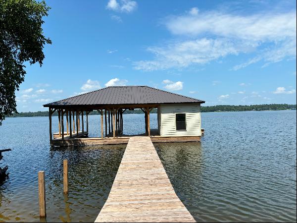 New Construction Boat House on 1.49 Acre Lot