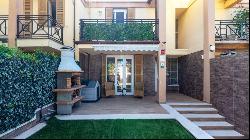 Townhouse with garden for sale in Puerto Alcudia, Mallorca, Alcudia 07410