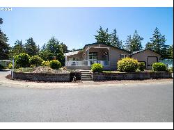 605 Glenbrook Cir, Florence OR 97439