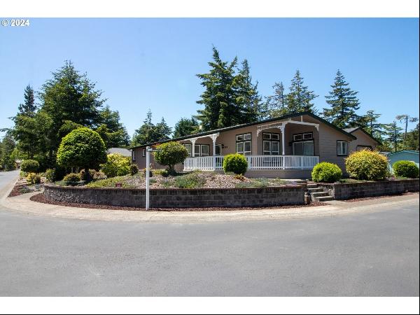 605 Glenbrook Cir, Florence OR 97439