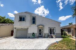 19853 NW 64th Pl, Hialeah FL 33015