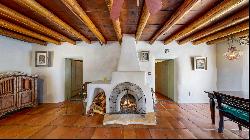 212 Peralta Street, Taos NM 87571