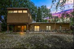 212 Peralta Street, Taos NM 87571