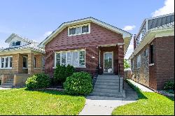 4821 W Schubert Avenue, Chicago IL 60639