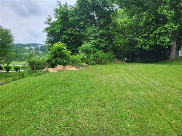 Elgin Drive, Hempfield Twp - Wml PA 15601