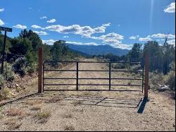 19 La Tierra Ln, Taos NM 87571