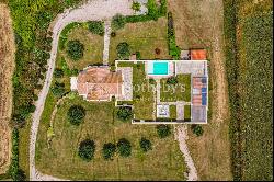 Exclusive renovated villa between Lazio and Tuscany