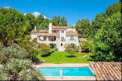 Aubagne, the Garlaban - Provençal Property with Pool