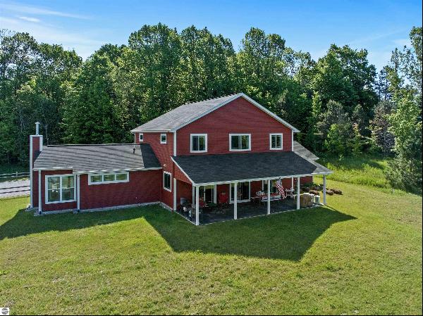 5885 Hainey Lane, Traverse City, MI, 49684, USA